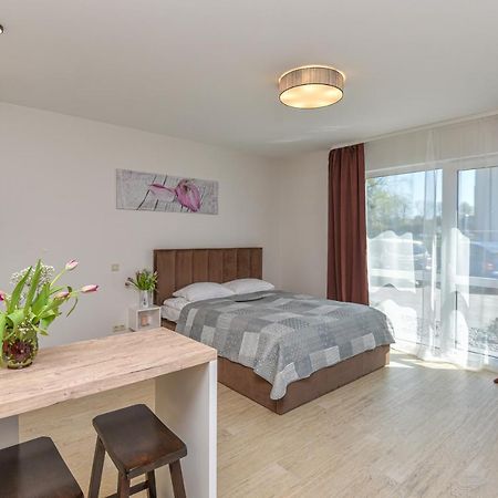 Egitos Apartamentai Παλάγκα Εξωτερικό φωτογραφία